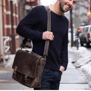 Frye Oliver Brown Leather Messenger Bag laptop crossbody